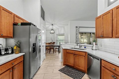 Villa ou maison à louer à Bartow, Floride: 4 chambres, 174.66 m2 № 2358919 - photo 12