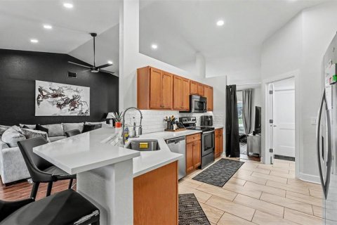 Villa ou maison à louer à Bartow, Floride: 4 chambres, 174.66 m2 № 2358919 - photo 9