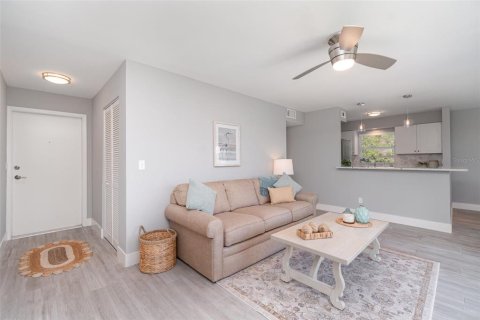 Condominio en venta en Anna Maria, Florida, 2 dormitorios, 76.37 m2 № 1796861 - foto 4