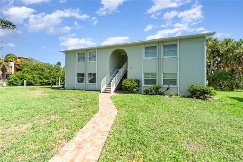 Condominio en venta en Anna Maria, Florida, 2 dormitorios, 76.37 m2 № 1796861 - foto 2