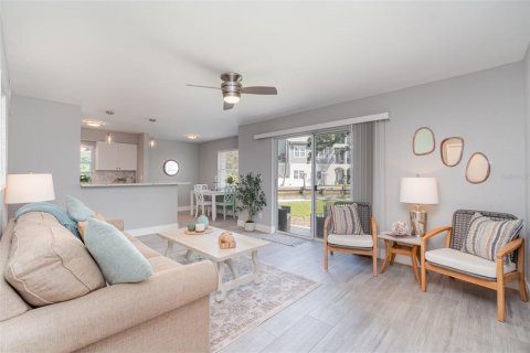 Condominio en venta en Anna Maria, Florida, 2 dormitorios, 76.37 m2 № 1796861 - foto 3