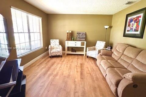 Купить виллу или дом в Киссимми, Флорида 5 спален, 208.29м2, № 2002647 - фото 8