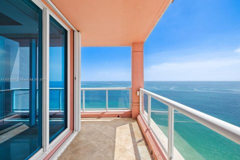 Condo in Fort Lauderdale, Florida, 3 bedrooms  № 1928201 - photo 14