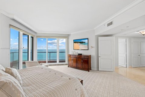 Condo in Fort Lauderdale, Florida, 3 bedrooms  № 1928201 - photo 25