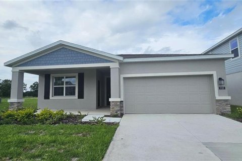 House in Winter Haven, Florida 4 bedrooms, 195.93 sq.m. № 2239088