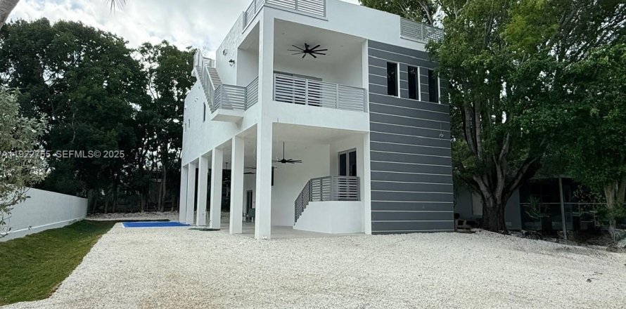 Villa ou maison à Key Largo, Floride 4 chambres, 225.75 m2 № 1976708