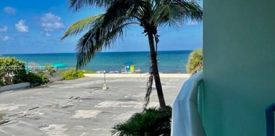 Condo à Hollywood, Floride, 1 chambre № 2242599
