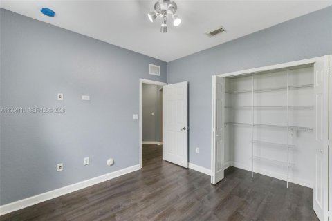 Townhouse in Doral, Florida 3 bedrooms, 157 sq.m. № 2056397 - photo 30