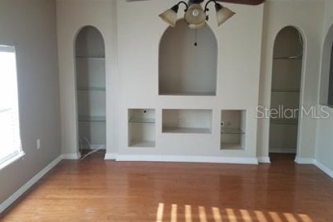 Villa ou maison à louer à Kissimmee, Floride: 4 chambres, 205.78 m2 № 2398741 - photo 5