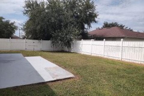 Villa ou maison à louer à Kissimmee, Floride: 4 chambres, 205.78 m2 № 2398741 - photo 25