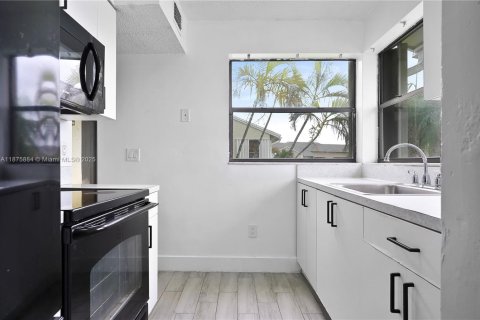 Copropriété à vendre à Homestead, Floride: 2 chambres, 80.17 m2 № 1926805 - photo 15