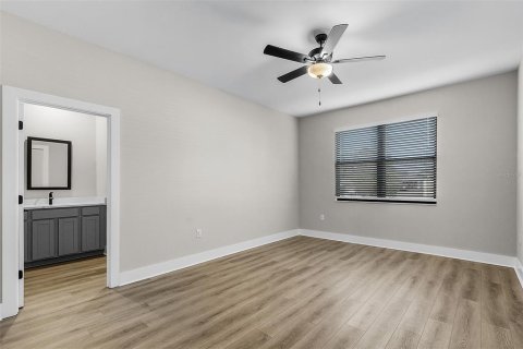 House in Dover, Florida 3 bedrooms, 156.08 sq.m. № 1745428 - photo 8
