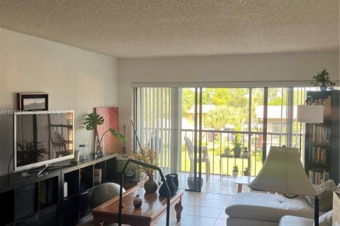 Copropriété à louer à Weston, Floride: 2 chambres, 102.75 m2 № 1982090 - photo 5