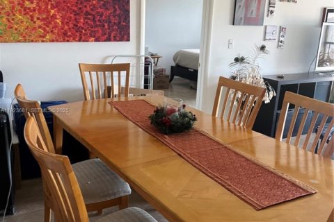 Copropriété à louer à Weston, Floride: 2 chambres, 102.75 m2 № 1982090 - photo 4