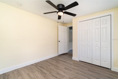 House in Fort Myers, Florida 2 bedrooms, 142.05 sq.m. № 1838846 - photo 25