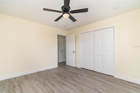 House in Fort Myers, Florida 2 bedrooms, 142.05 sq.m. № 1838846 - photo 23