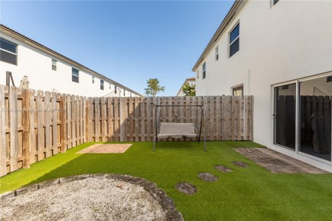 Touwnhouse à louer à Miami, Floride: 3 chambres, 137.77 m2 № 1974971 - photo 21