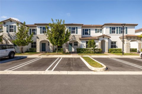 Touwnhouse à Miami, Floride 3 chambres, 137.77 m2 № 1974971