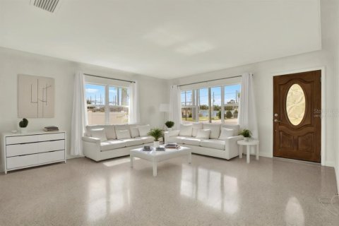 Casa en alquiler en Saint Petersburg, Florida, 2 dormitorios, 95.13 m2 № 1873717 - foto 8