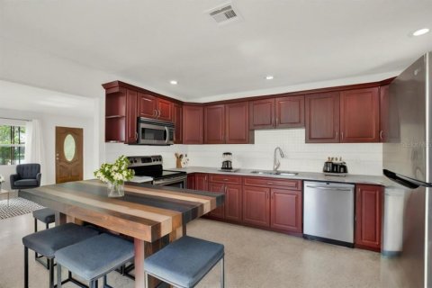 Casa en alquiler en Saint Petersburg, Florida, 2 dormitorios, 95.13 m2 № 1873717 - foto 16