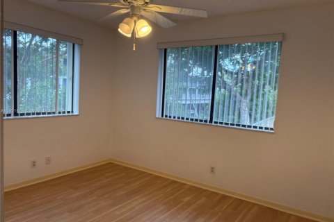 Condominio en venta en Deerfield Beach, Florida, 2 dormitorios, 106.84 m2 № 1976255 - foto 5