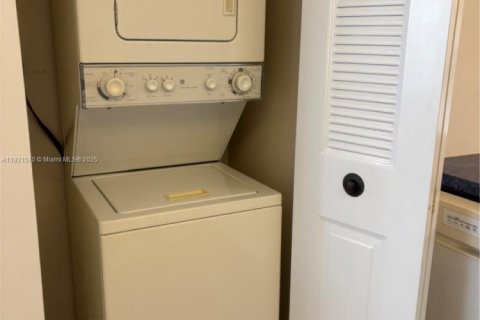 Condominio en venta en Deerfield Beach, Florida, 2 dormitorios, 106.84 m2 № 1976255 - foto 8