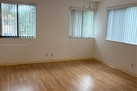 Condominio en venta en Deerfield Beach, Florida, 2 dormitorios, 106.84 m2 № 1976255 - foto 9