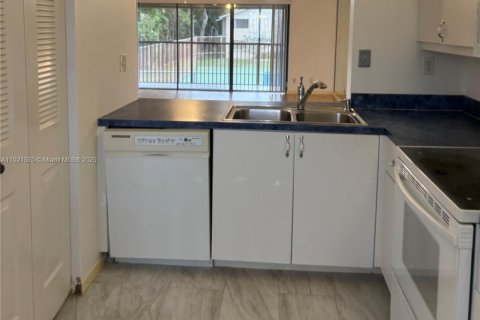 Condominio en venta en Deerfield Beach, Florida, 2 dormitorios, 106.84 m2 № 1976255 - foto 7