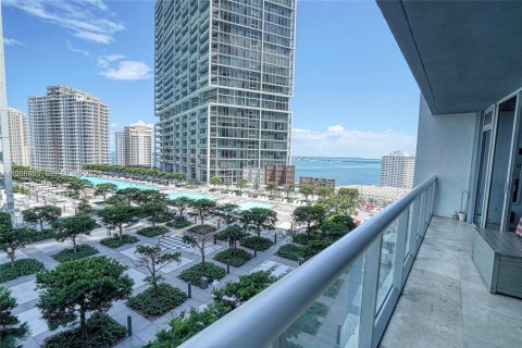 Condo in Miami, Florida, 1 bedroom  № 1996124 - photo 12
