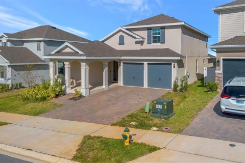 House in Minneola, Florida 5 bedrooms, 294.22 sq.m. № 2312770 - photo 2
