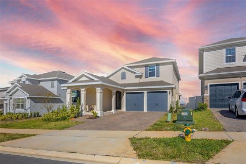 House in Minneola, Florida 5 bedrooms, 294.22 sq.m. № 2312770