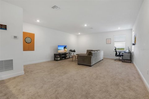 House in Minneola, Florida 5 bedrooms, 294.22 sq.m. № 2312770 - photo 24