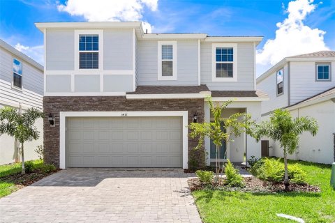 House in Davenport, Florida 7 bedrooms, 304.81 sq.m. № 1563679 - photo 1