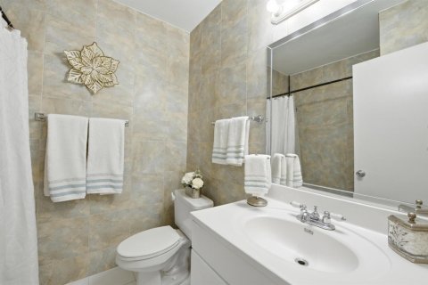 Купить кондоминиум в Помпано-Бич, Флорида 3 комнаты, 79.9м2, № 2243370 - фото 22
