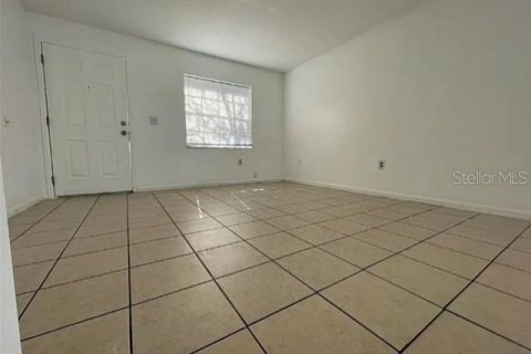 Appartement à louer à Tampa, Floride: 2 chambres, 73.95 m2 № 1858438 - photo 2