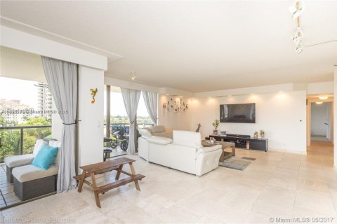 Condominio en venta en Aventura, Florida, 2 dormitorios, 169.55 m2 № 1948831 - foto 10