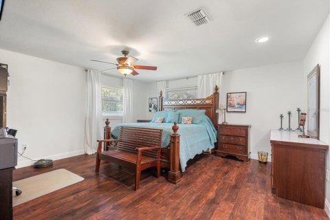 House in Bradenton, Florida 3 bedrooms, 250.84 sq.m. № 1735286 - photo 15