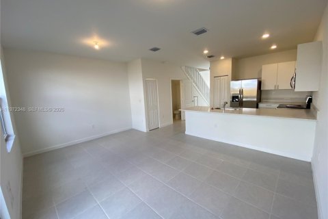 Villa ou maison à louer à Miami, Floride: 3 chambres, 143.53 m2 № 2032913 - photo 6