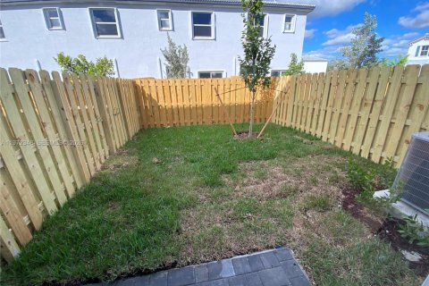 Villa ou maison à louer à Miami, Floride: 3 chambres, 143.53 m2 № 2032913 - photo 7