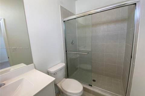 Villa ou maison à louer à Miami, Floride: 3 chambres, 143.53 m2 № 2032913 - photo 17