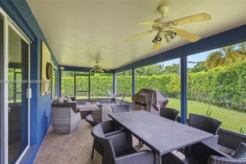 Villa ou maison à vendre à Plantation, Floride: 3 chambres, 190.45 m2 № 2407438 - photo 28