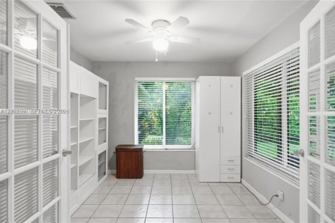 Villa ou maison à vendre à Plantation, Floride: 3 chambres, 190.45 m2 № 2407438 - photo 23