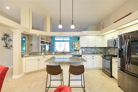 Villa ou maison à vendre à Tampa, Floride: 4 chambres, 269.23 m2 № 2420282 - photo 16
