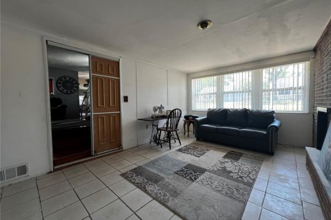 House in Daytona Beach, Florida 3 bedrooms, 142.79 sq.m. № 1750587 - photo 17