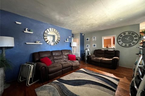 House in Daytona Beach, Florida 3 bedrooms, 142.79 sq.m. № 1750587 - photo 10