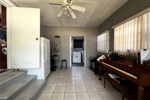 House in Daytona Beach, Florida 3 bedrooms, 142.79 sq.m. № 1750587 - photo 6
