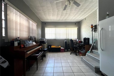House in Daytona Beach, Florida 3 bedrooms, 142.79 sq.m. № 1750587 - photo 8
