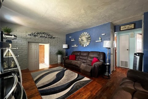 House in Daytona Beach, Florida 3 bedrooms, 142.79 sq.m. № 1750587 - photo 5