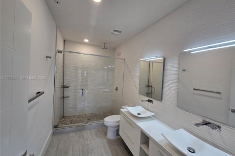 Adosado en venta en Plantation, Florida, 2 dormitorios, 141.21 m2 № 2077489 - foto 18