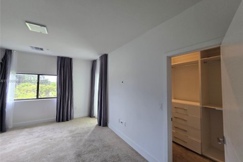 Adosado en venta en Plantation, Florida, 2 dormitorios, 141.21 m2 № 2077489 - foto 17